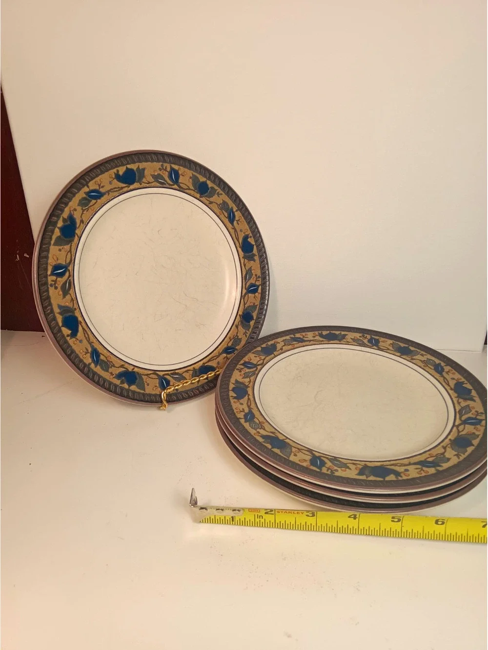 Mikasa Intaglio Arabella Salad Plate 8.5
